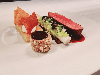 Duck, pomme anna, white asparagus, wild garlic mayo, jus